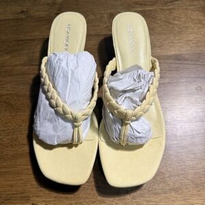 Lisa Vicky Sandals Size 9M Light‎ Yellow Kid Suede Braided Thong Heel Shoes